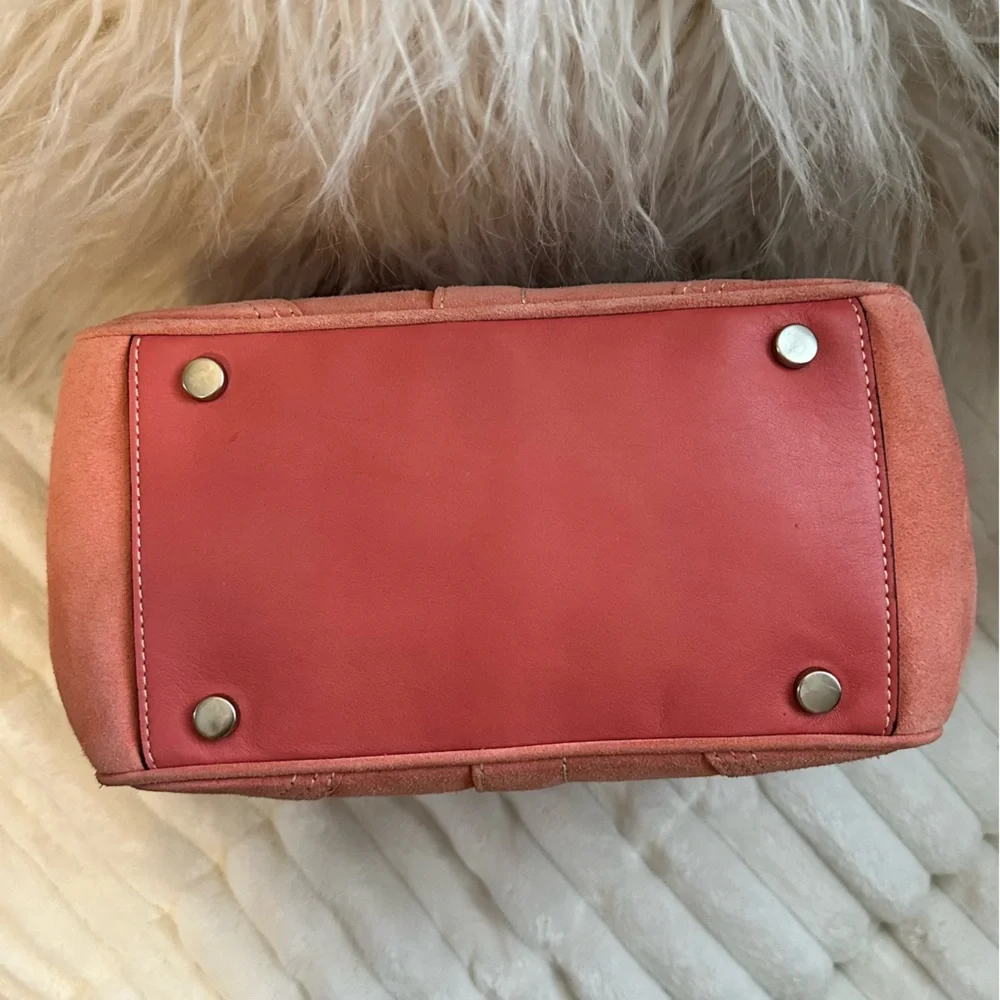 Vintage Coach Hamptons Suede Kisslock Bag - Picture 11 of 17